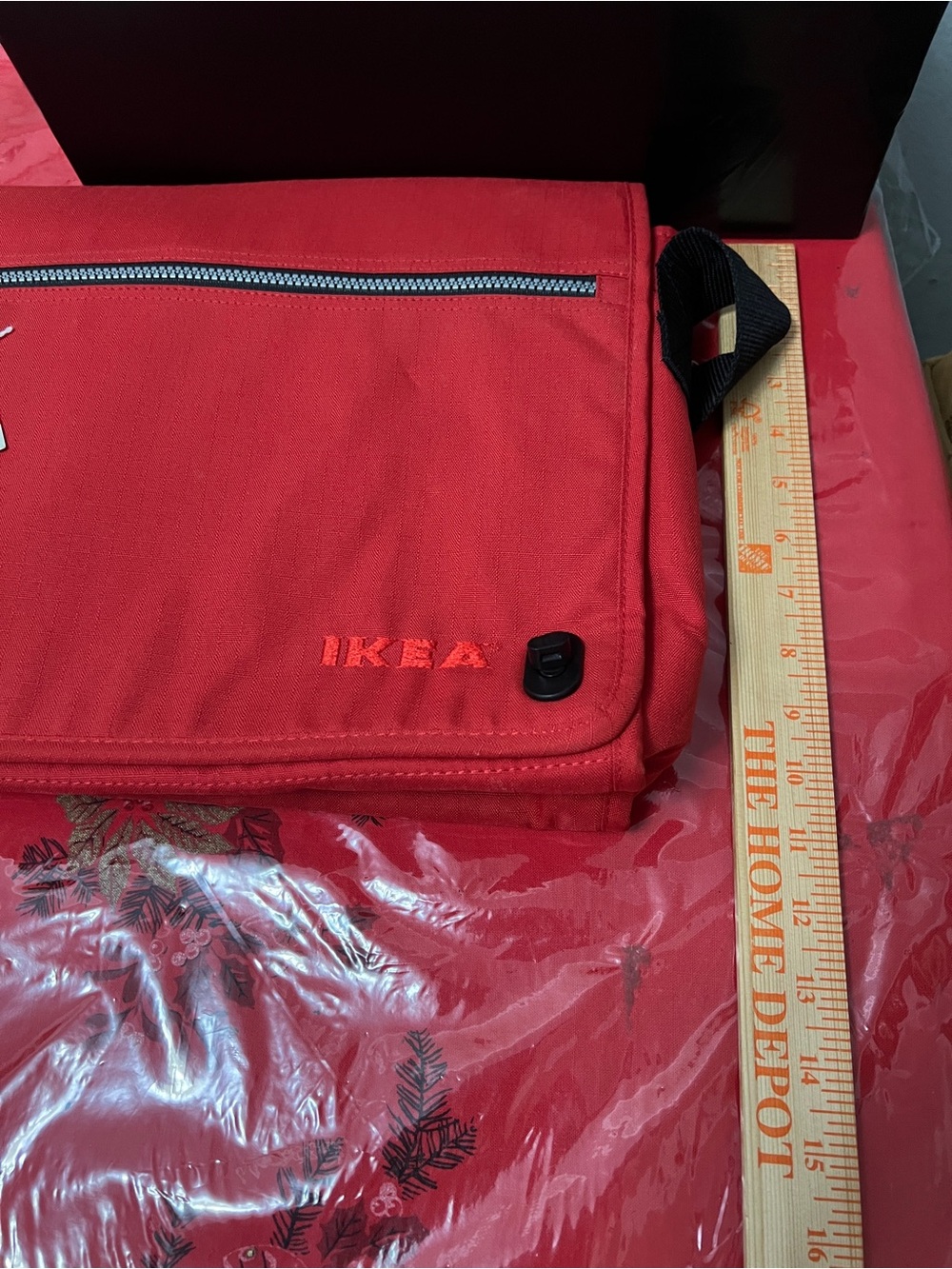 Vintage Ikea 1999 Messenger Bag Red Shoulder Bag Laptop Travel/Work - Picture 13 of 15